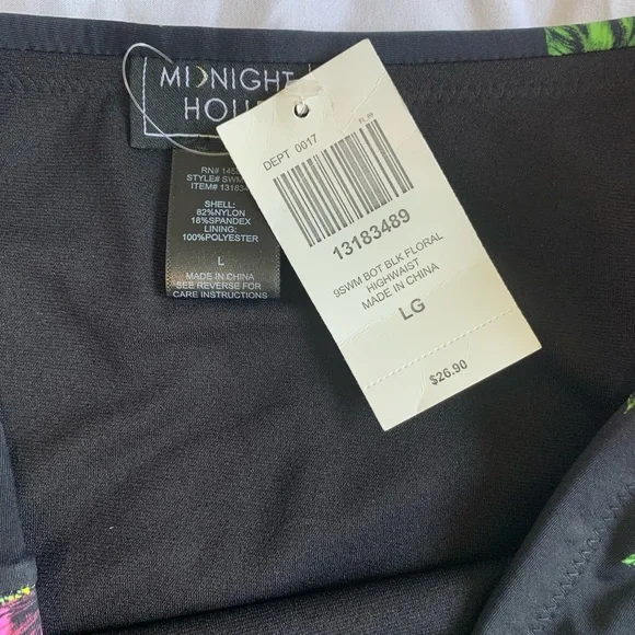 Hot topic bikini bottom size large - Picture 2 of 3